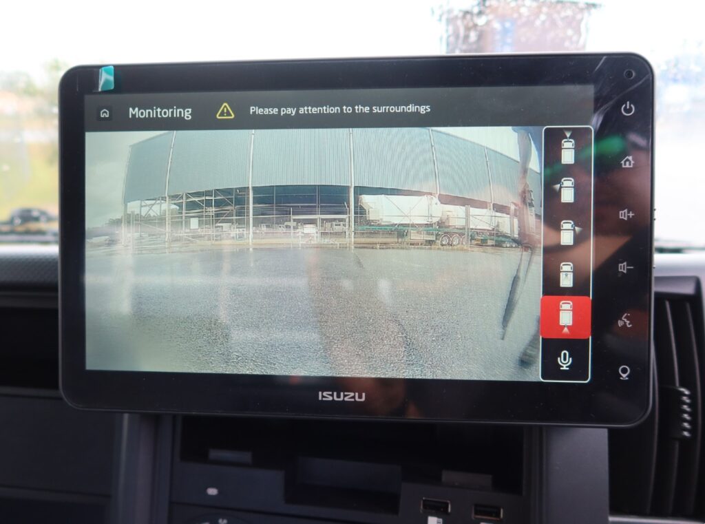 2024 Isuzu FYJ 300-350 AUTO 8x4 - CRANE TRUCK image 22