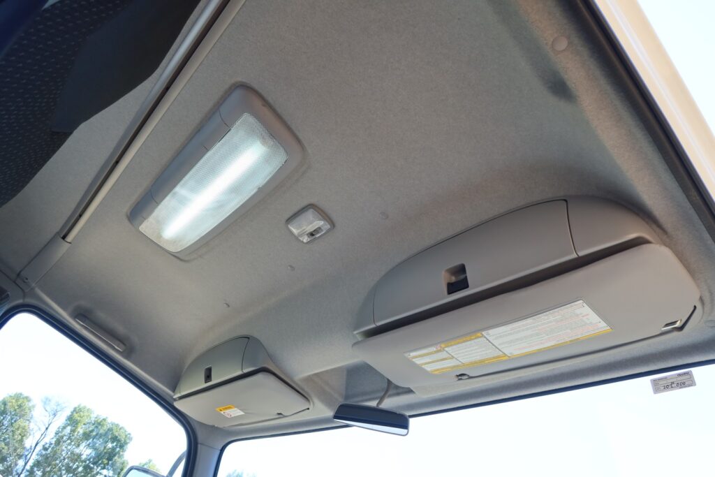 2021 Isuzu FSR 140-260 Auto - CURTAINSIDE TRUCK WITH TAILGATE LOADER image 13