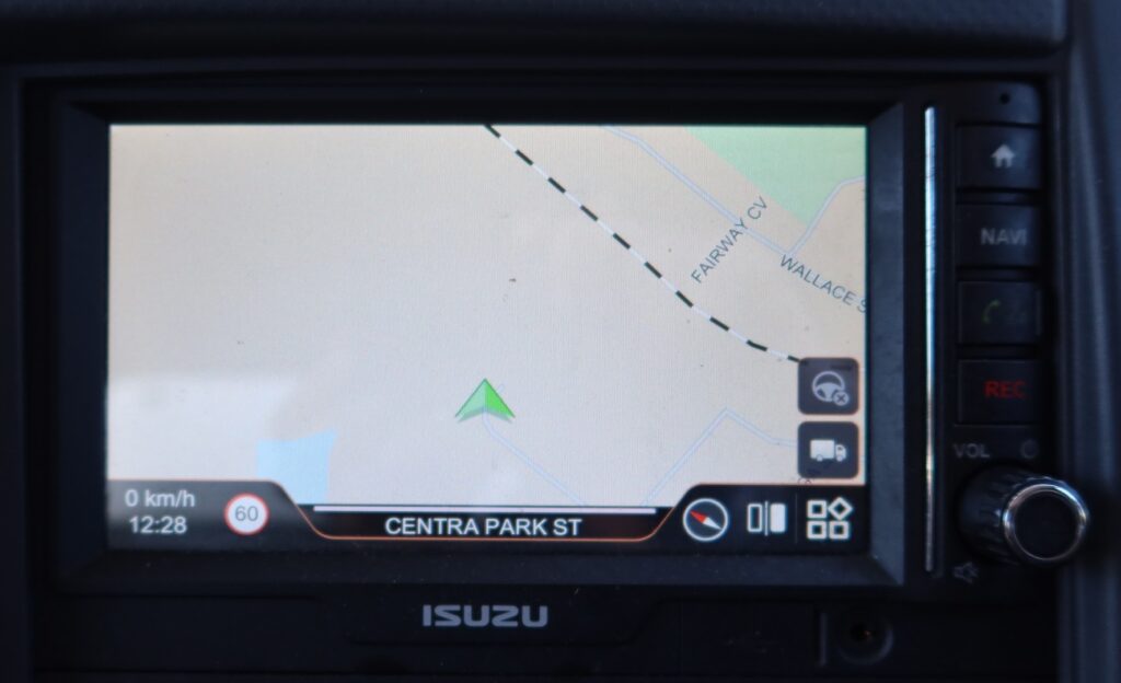 2021 Isuzu FSR 140-260 Auto - CURTAINSIDE TRUCK WITH TAILGATE LOADER image 23