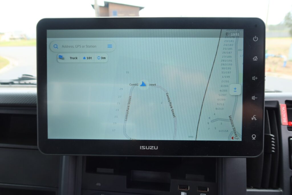 2025 Isuzu FYJ 300-350 AUTO (8x4) - TRAY TRUCK image 14