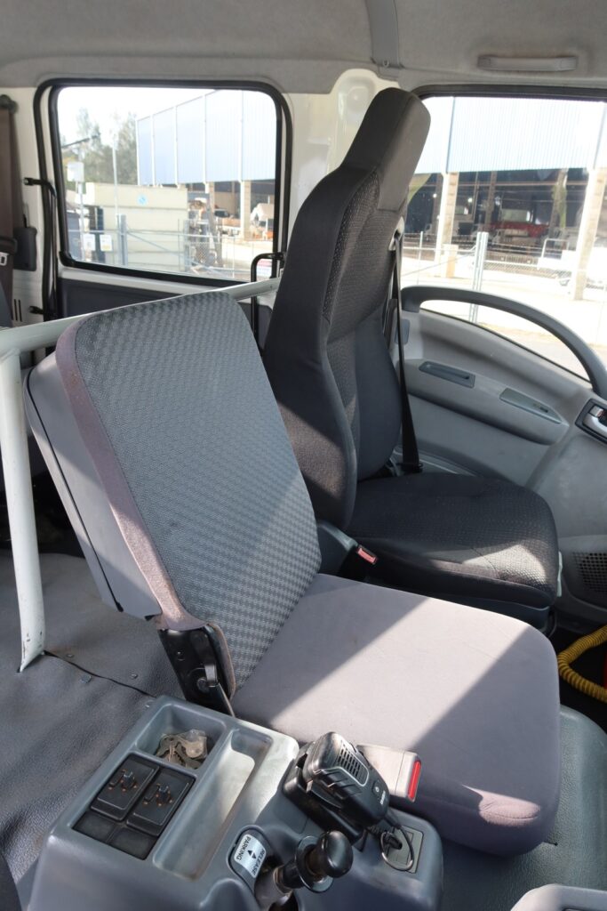 2016 Isuzu FTS 139-260 4x4 Crew Cab AUTO - SERVICE TRUCK image 15