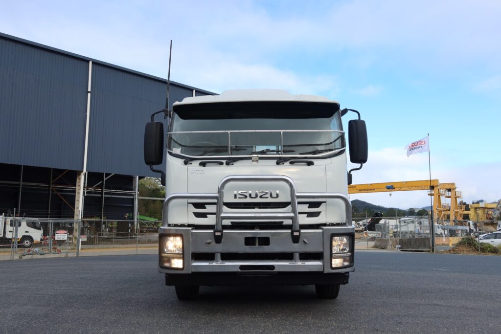 2018 Isuzu FTR 150-260 Crew Cab - TRAY TRUCK image 12