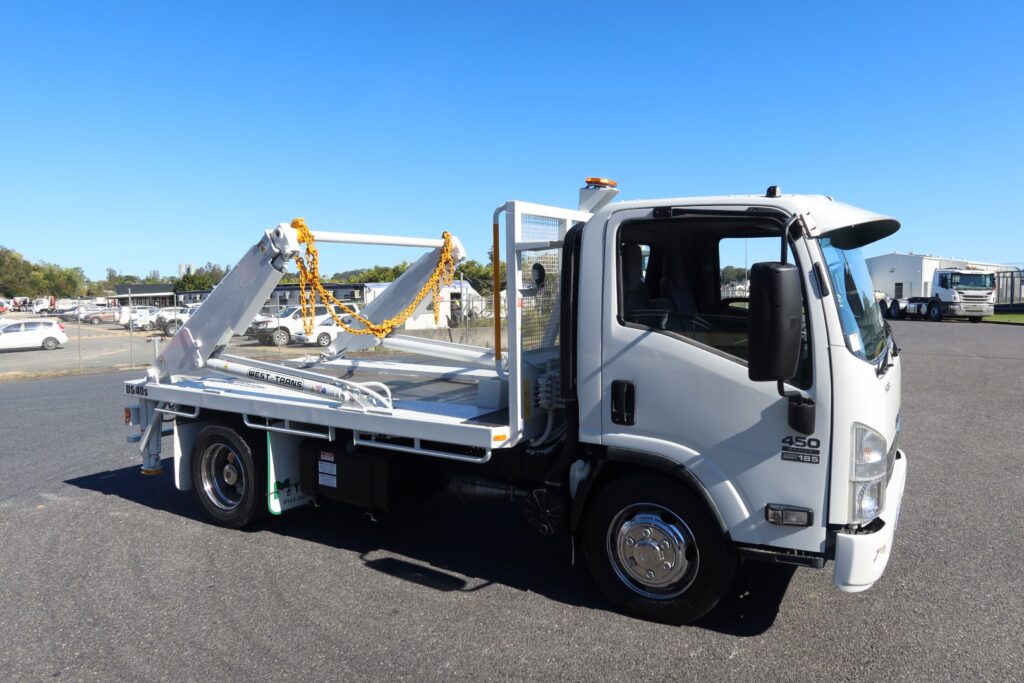 2015 Isuzu NQR 450 MWB AMT Auto - WEST-TRANS DS40s SKIP-BIN LIFTER image 15