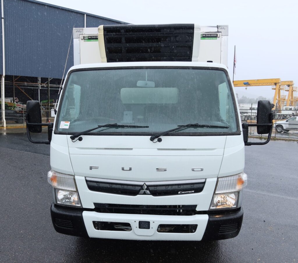 2019 Fuso Canter FE 515 AMT Auto - REFRIGERATED TRUCK image 9