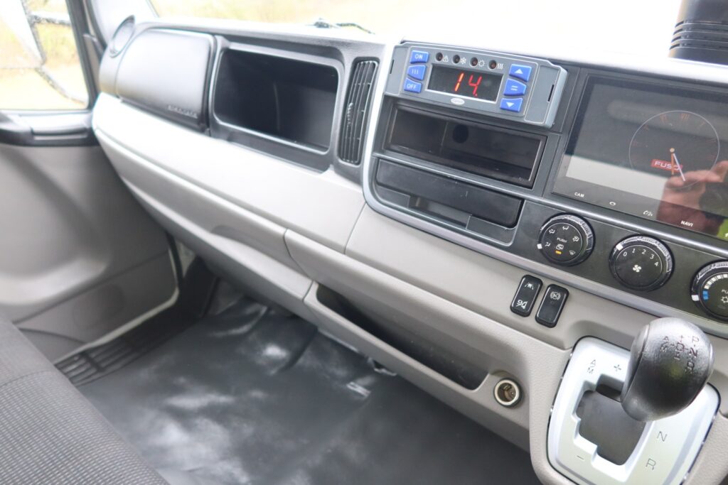 2019 Fuso Canter FE 515 AMT Auto - REFRIGERATED TRUCK image 17