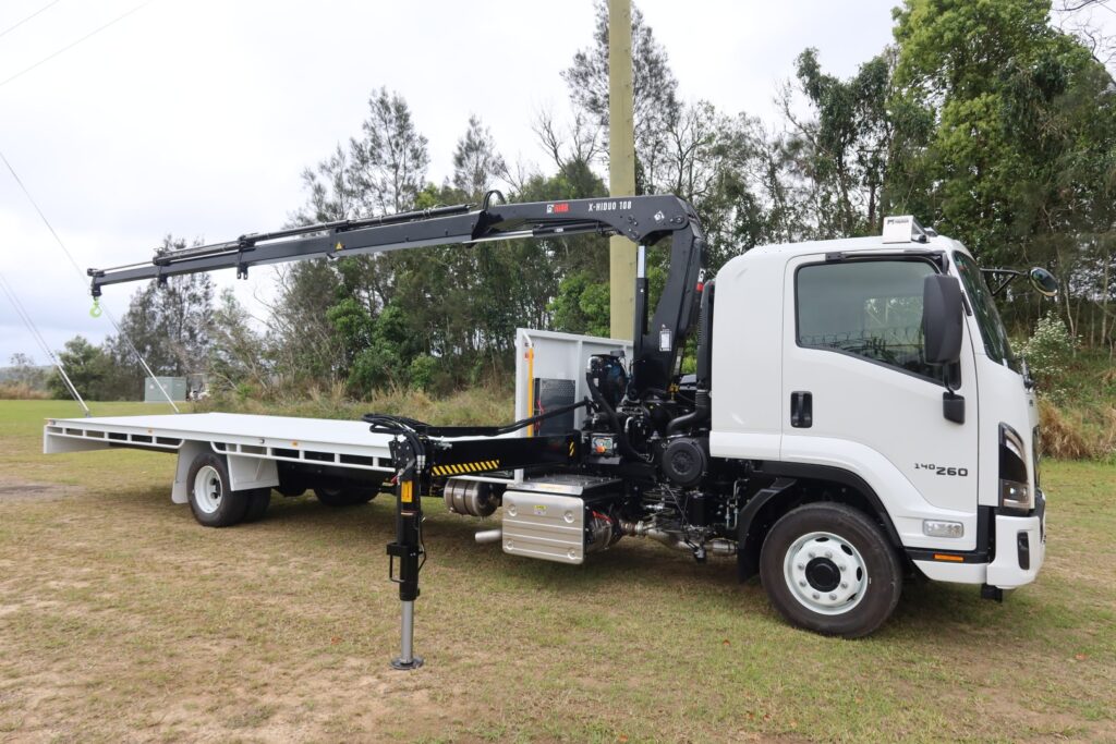 2026 Isuzu FSR 140/120 ­260 AT R66 AUTO - CRANE TRUCK image 2