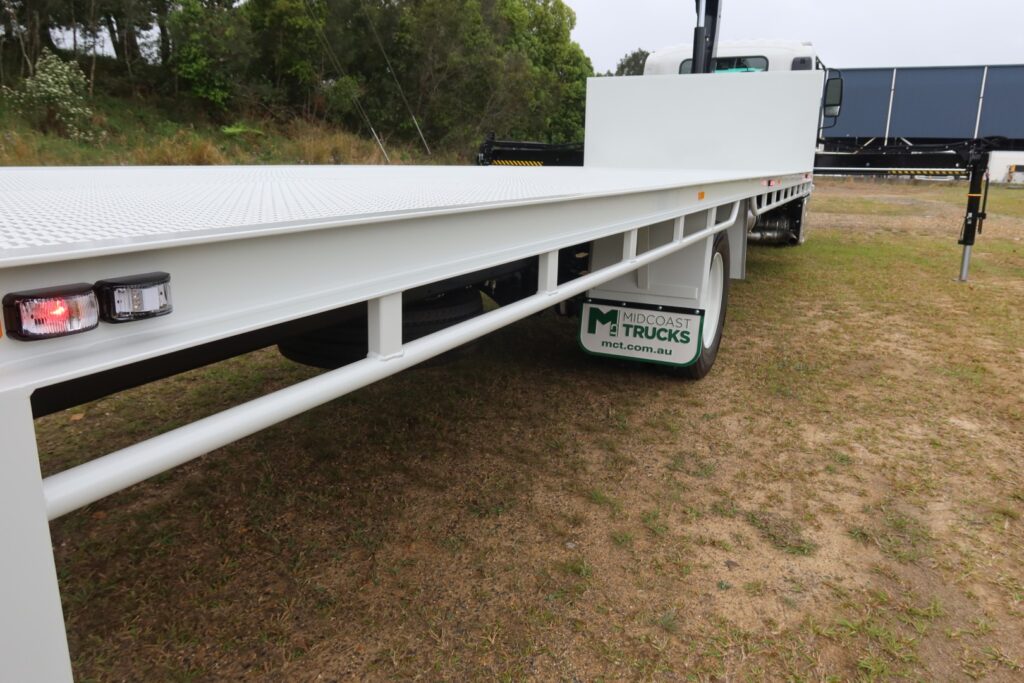 2026 Isuzu FSR 140/120 ­260 AT R66 AUTO - CRANE TRUCK image 13
